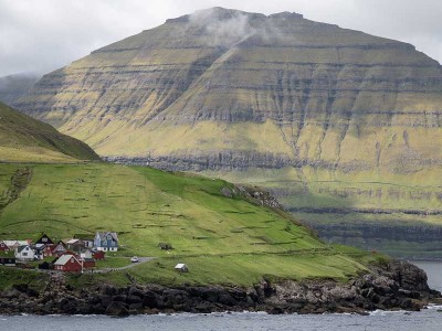 Hurtigruten expeditie Faeroer eilanden, IJsland en Spitsbergen met BBI Travel