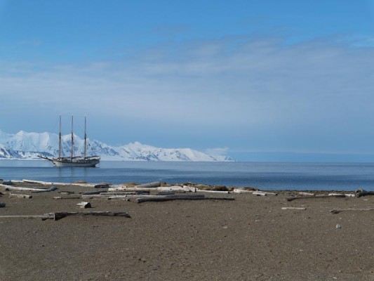 Zeilen op Spitsbergen